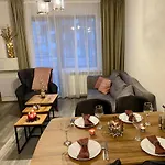 Luxury Studenets 3*