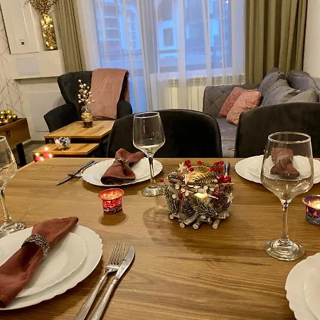 Luxury Studenets דירה *