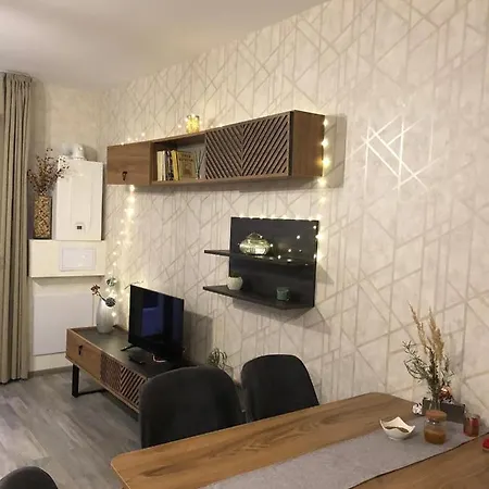 Luxury Studenets 3*